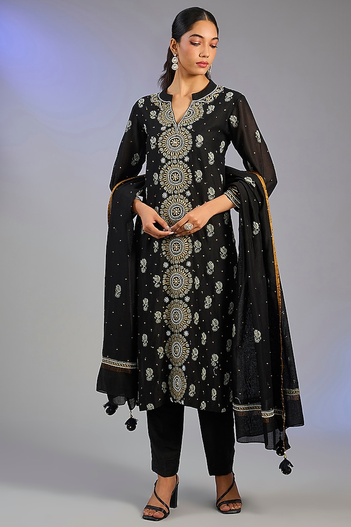 Black Maheshwari Silk Sequins Embroidered Kurta Set by Nyara by Nicky Chawla at Pernia's Pop Up Shop