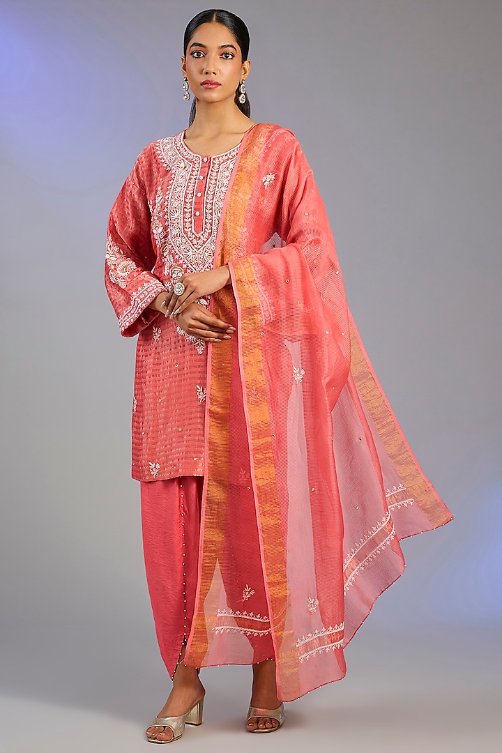 Peach Chanderi Silk & Cotton Chikankari Embroidered Kurta Set by Nyara by Nicky Chawla at Pernia's Pop Up Shop