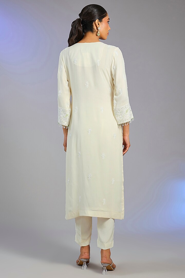White Pure Georgette Embroidered Chikankari Kurta Set by Nyara by Nicky Chawla at Pernia's Pop Up Shop