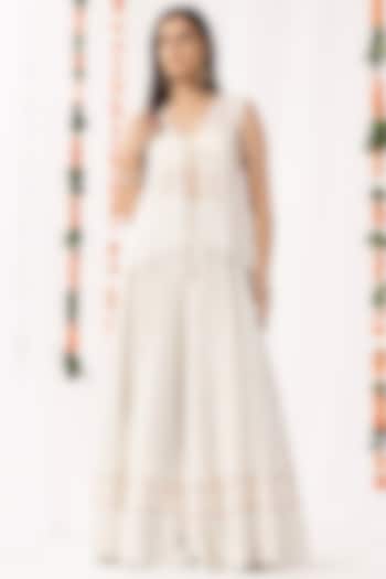 Off-White Pure Georgette Chikankari Embroidered Wedding Lehenga Set by Nyara by Nicky Chawla at Pernia's Pop Up Shop