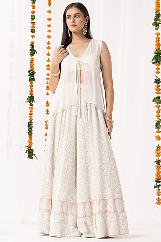 Off-White Pure Georgette Chikankari Embroidered Lehenga Set by Nyara by Nicky Chawla
