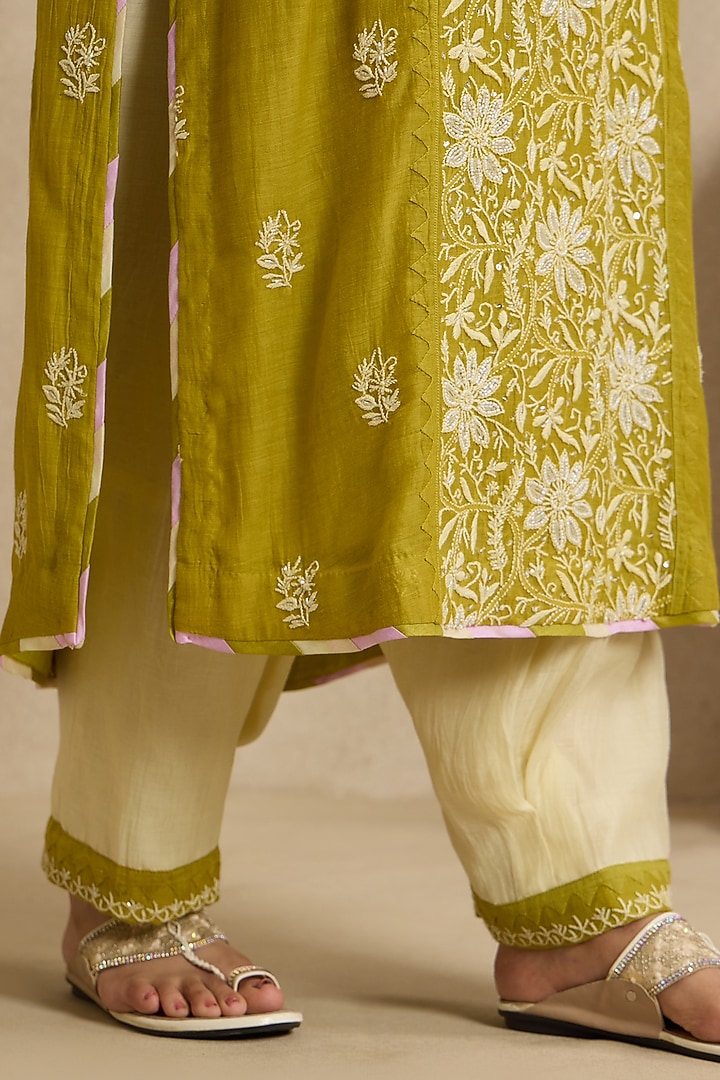 Mehndi Green Mal Chanderi Silk Chikankari Embroidered Kurta Set by Nyara by Nicky Chawla at Pernia's Pop Up Shop