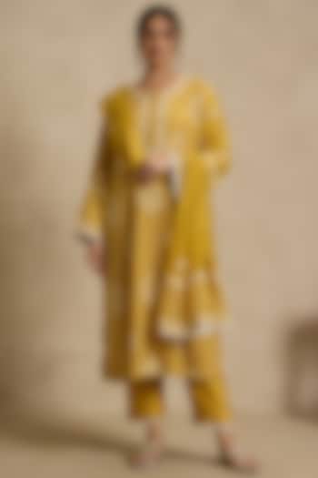 Mustard Yellow Mal Chanderi Silk Chikankari Embroidered Kurta Set by Nyara by Nicky Chawla at Pernia's Pop Up Shop