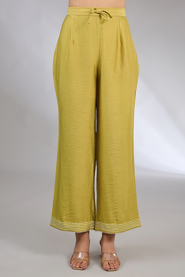 Yellow Mal Chanderi Cutdana Embroidered Chikankari Kurta Set by Nyara by Nicky Chawla at Pernia's Pop Up Shop