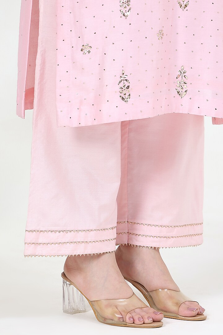 Pink Chanderi Silk Mukaish Embroidered Kurta Set by Nyara by Nicky Chawla at Pernia's Pop Up Shop