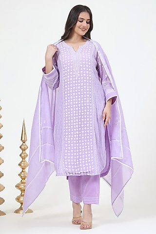 Lavender Mal Chanderi Chikankari Embroidered Kurta Set by Nyara by Nicky Chawla