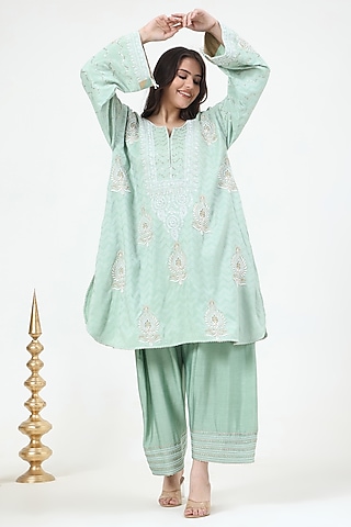 Green Bhagalpuri Silk Chikankari Embroidered Kurta Set by Nyara by Nicky Chawla