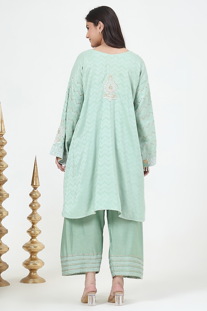 Green Bhagalpuri Silk Chikankari Embroidered Kurta Set by Nyara by Nicky Chawla at Pernia's Pop Up Shop