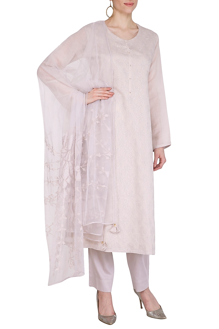 Grey Applique Kurta Set by Nysa & Shubhangi at Pernia's Pop Up Shop