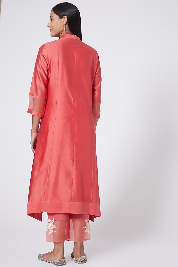 Pink Hand Embroidered Kurta Set by Ose By Jyoti Gupta at Pernia's Pop Up Shop