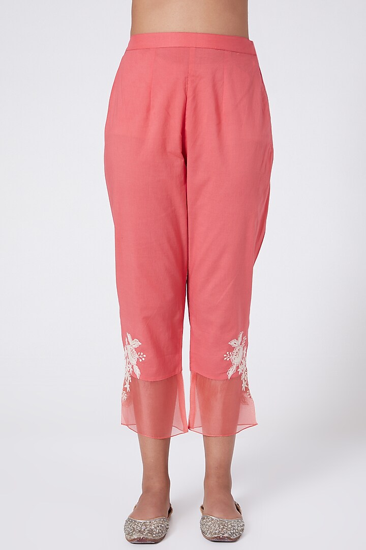 Pink Hand Embroidered Kurta Set by Ose By Jyoti Gupta at Pernia's Pop Up Shop