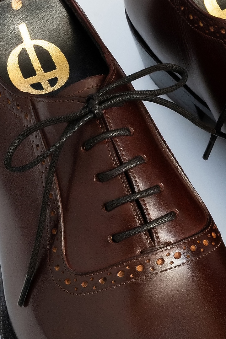Brown Full Grain Leather Oxford Shoes by OBLUM at Pernia's Pop Up Shop