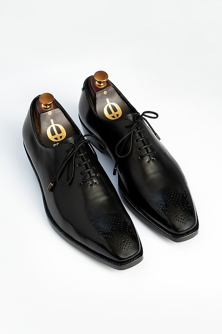 Black Calfskin Leather Oxford Shoes by OBLUM