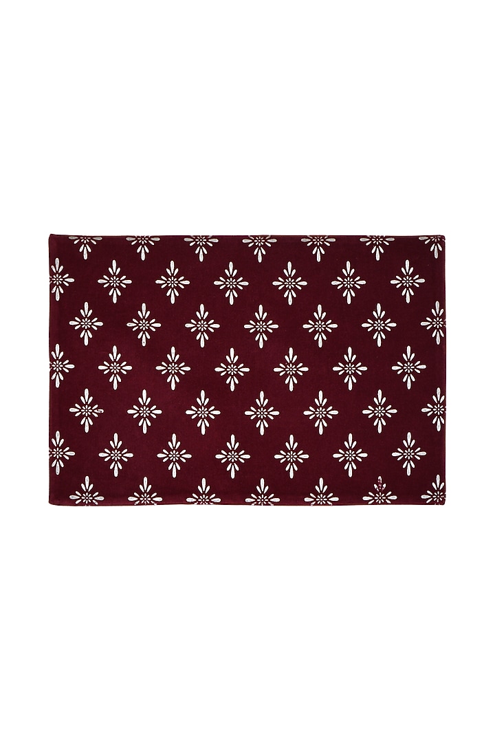 Maroon Cotton Mats and Runner Set by Ode And Cleo at Pernia's Pop Up Shop