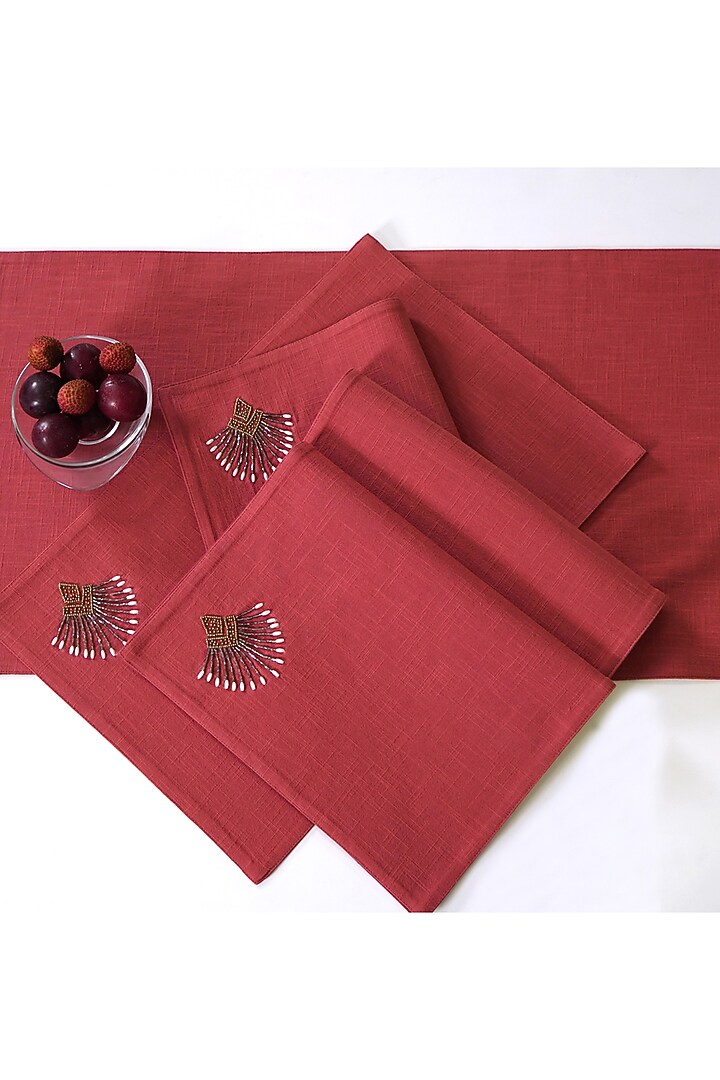 Bronze Cotton Mats and Runner Set by Ode And Cleo at Pernia's Pop Up Shop