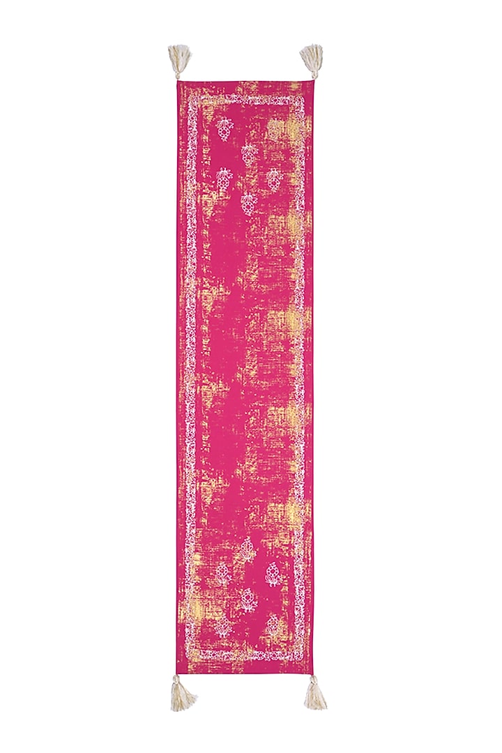 Pink Cotton Mats and Runner Set by Ode And Cleo at Pernia's Pop Up Shop
