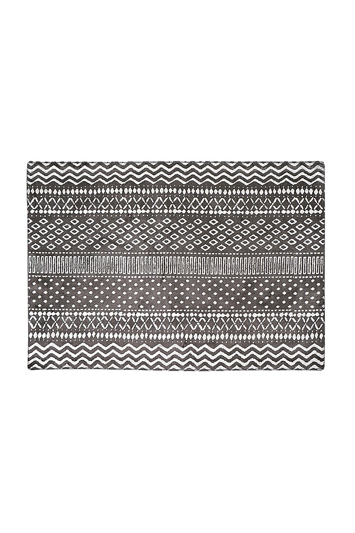 Grey Cotton Mats and Runner Set by Ode And Cleo at Pernia's Pop Up Shop