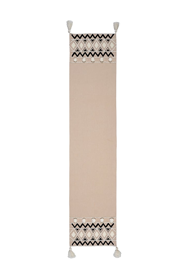 Black Cotton Mats and Runner Set by Ode And Cleo at Pernia's Pop Up Shop