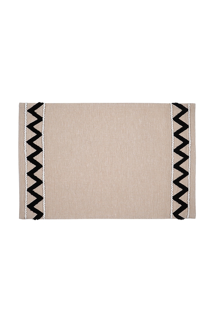 Black Cotton Mats and Runner Set by Ode And Cleo at Pernia's Pop Up Shop