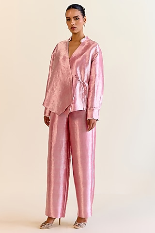 Pink Handwoven Kimkhwaab Tanchoi Tissue Straight Pants by Ohfab by Aanchal & Akshita