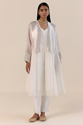 White Handwoven Kimkhwaab Tissue Choga Kurta Set by Ohfab by Aanchal & Akshita
