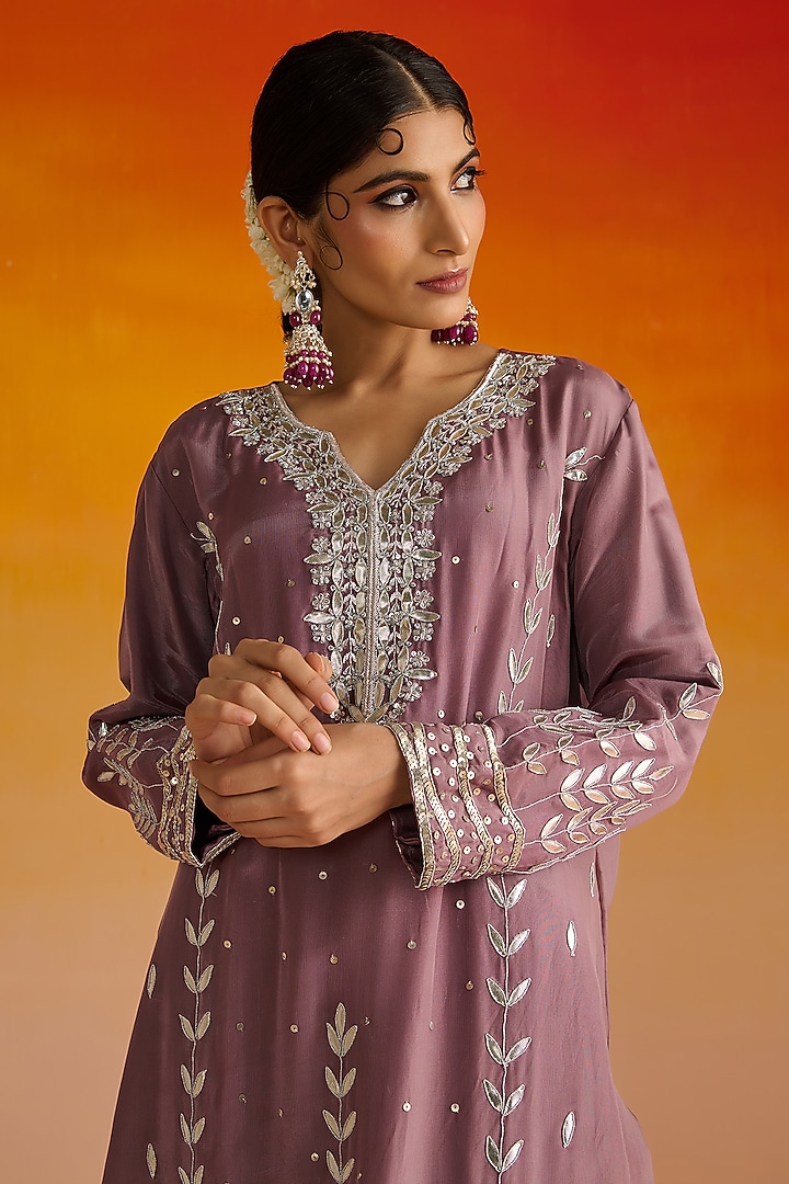 Purple Opara Silk Hand Embroidered Kurta Set by OHH CROW INDIA at Pernia's Pop Up Shop