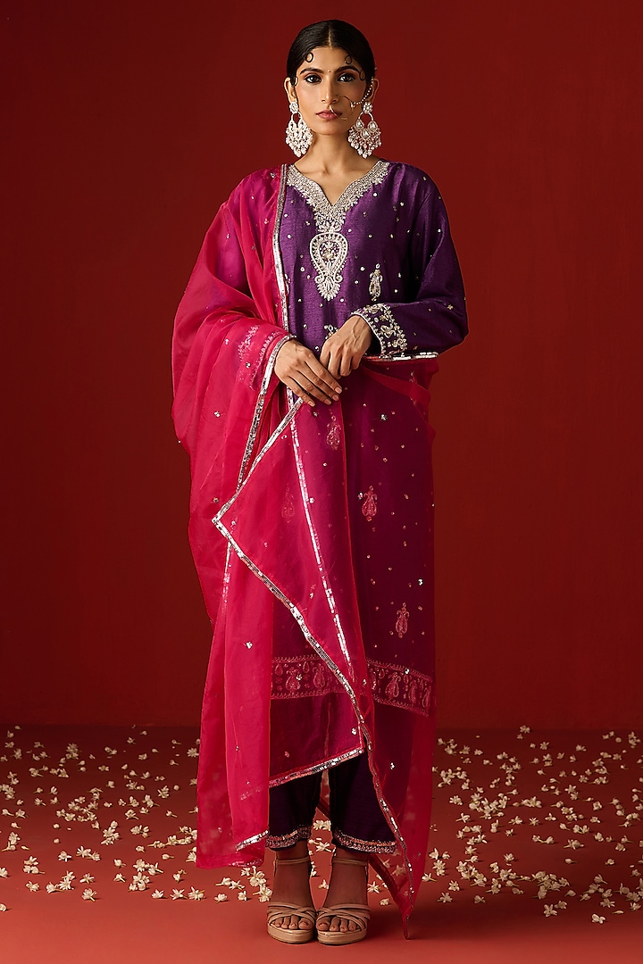 Purple Raw Silk Hand Embroidered Kurta Set by OHH CROW INDIA at Pernia's Pop Up Shop