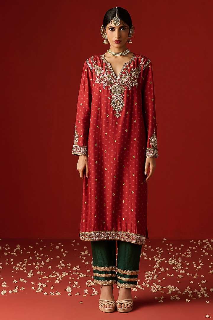 Maroon Chanderi Silk Hand Embroidered & Printed Kurta Set by OHH CROW INDIA at Pernia's Pop Up Shop