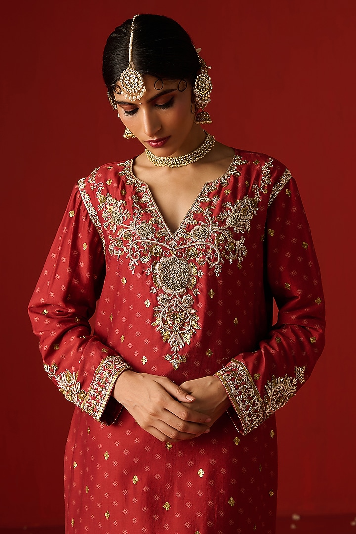 Maroon Chanderi Silk Hand Embroidered & Printed Kurta Set by OHH CROW INDIA at Pernia's Pop Up Shop