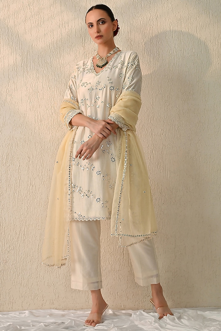 Powder Cream Chanderi Silk Mirror Hand Embroidered Kurta Set by OHH CROW INDIA at Pernia's Pop Up Shop