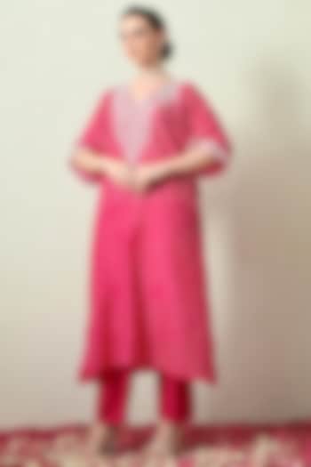 Pink Pure Gajji Silk Bandhani Hand Embroidered Kaftan Set by OHH CROW INDIA at Pernia's Pop Up Shop