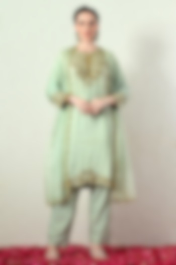 Mint Green Chanderi Silk Embroidered Kurta Set by OHH CROW INDIA at Pernia's Pop Up Shop