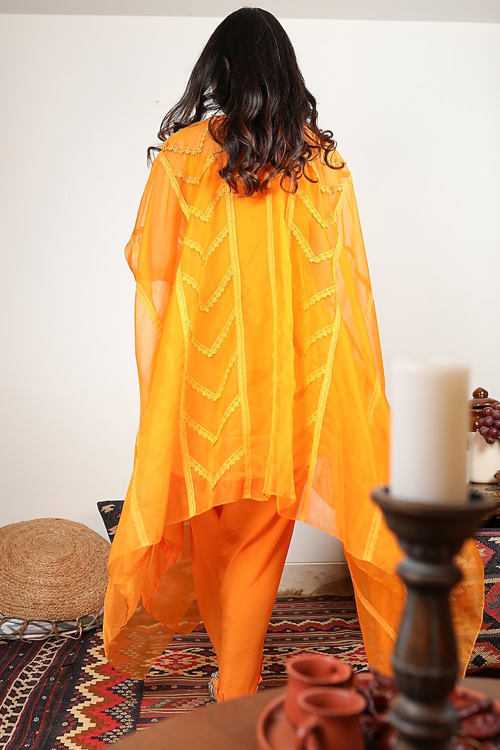 Tangerine Crepe Cape Set by Ohaila Khan at Pernia's Pop Up Shop