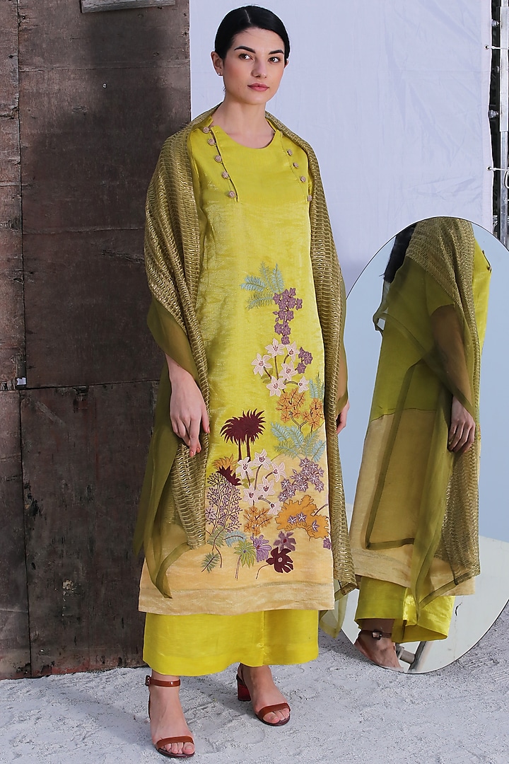 Pear Green Handloom Tissue Silk Kurta Set by OJA at Pernia's Pop Up Shop