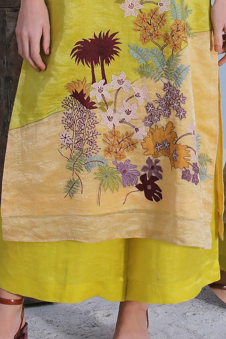 Pear Green Handloom Tissue Silk Kurta Set by OJA at Pernia's Pop Up Shop