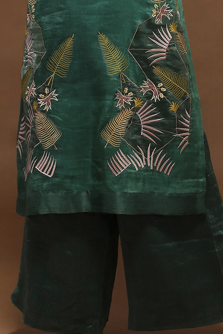 Peacock Green Handloom Linen Silk Kurta Set by OJA at Pernia's Pop Up Shop
