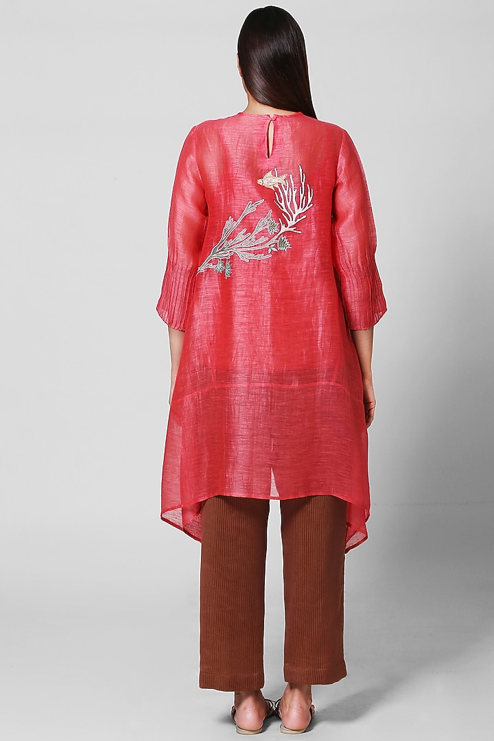 Red Thread Embroidered Kurta Set by OJA at Pernia's Pop Up Shop