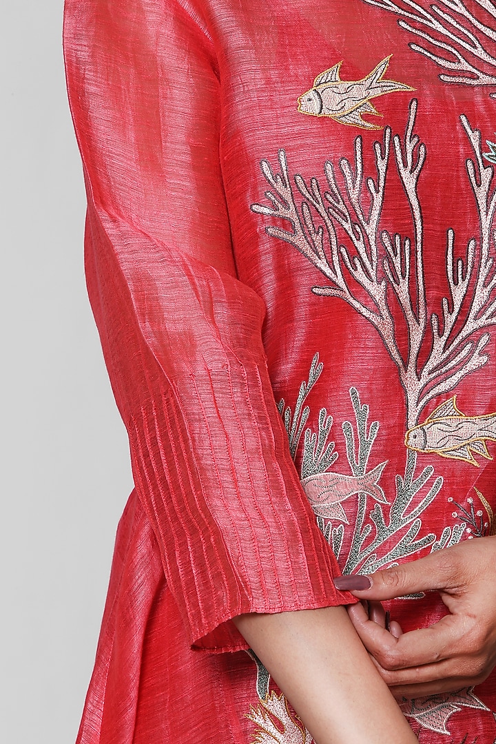 Red Thread Embroidered Kurta Set by OJA at Pernia's Pop Up Shop