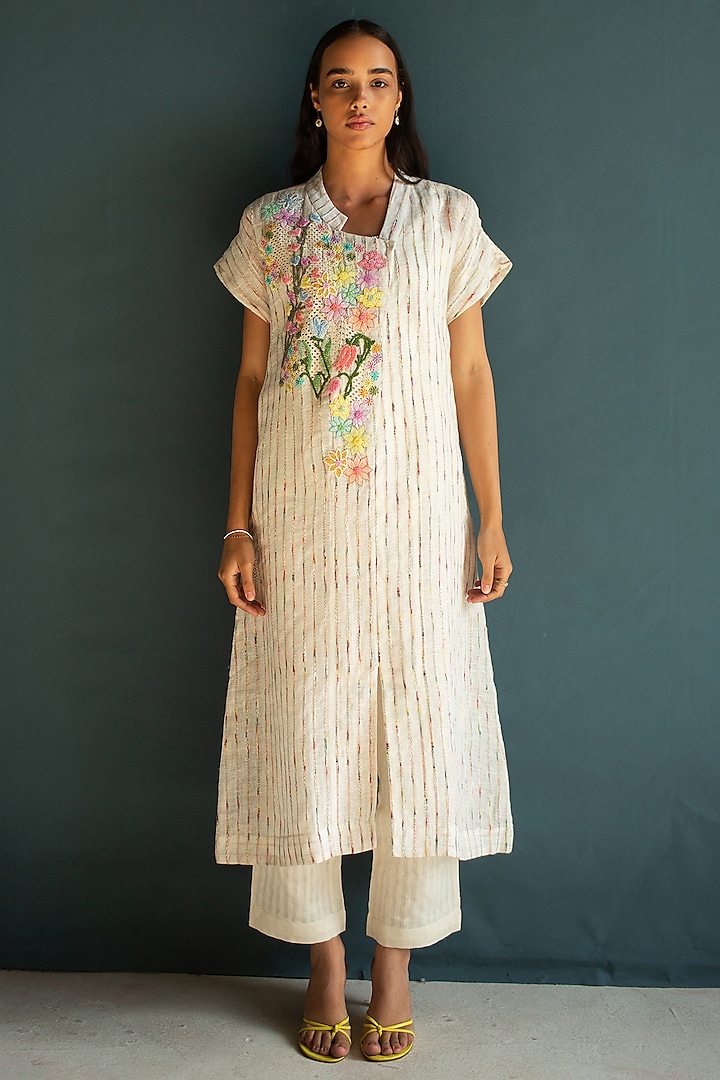 Ivory Handloom Linen Hand Embroidered Kurta Set by OJA at Pernia's Pop Up Shop