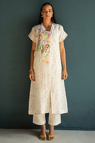 Ivory Handloom Linen Hand Embroidered Kurta Set by OJA