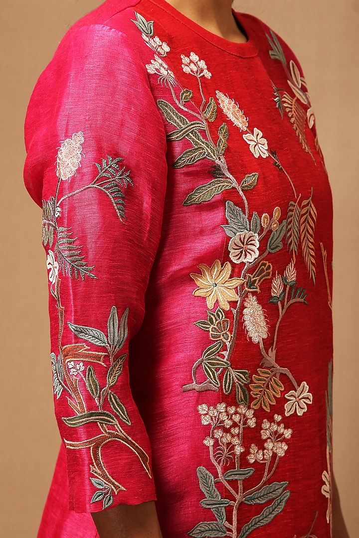 Fuchsia Applique Embroidered Kurta With Pants by OJA at Pernia's Pop Up Shop