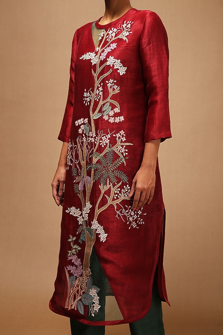 Maroon Floral Applique Embroidered Kurta With Pants by OJA at Pernia's Pop Up Shop