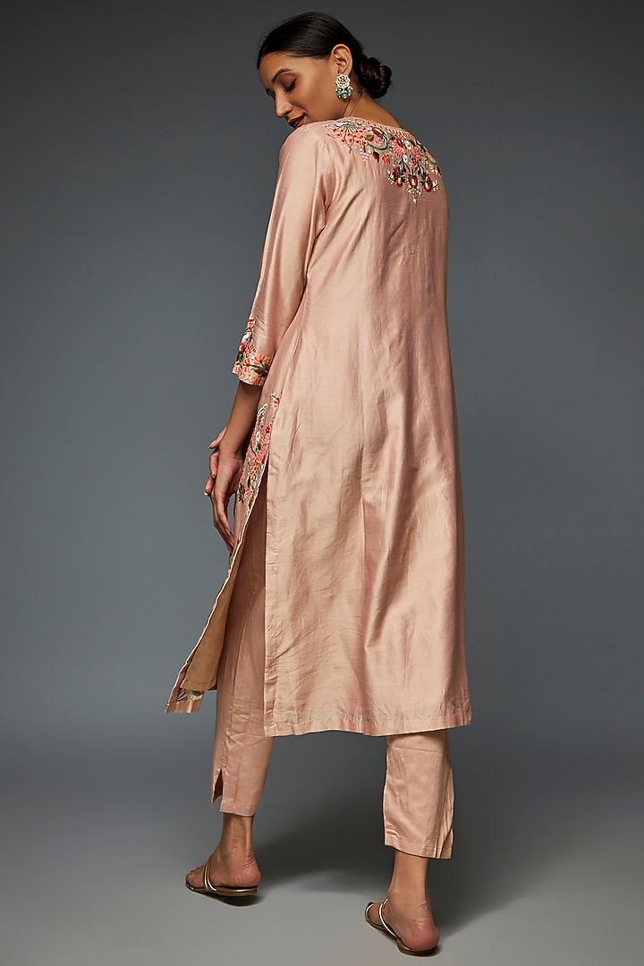 Blush Pink Chanderi Embroidered Kurta Set by Ojasvini at Pernia's Pop Up Shop