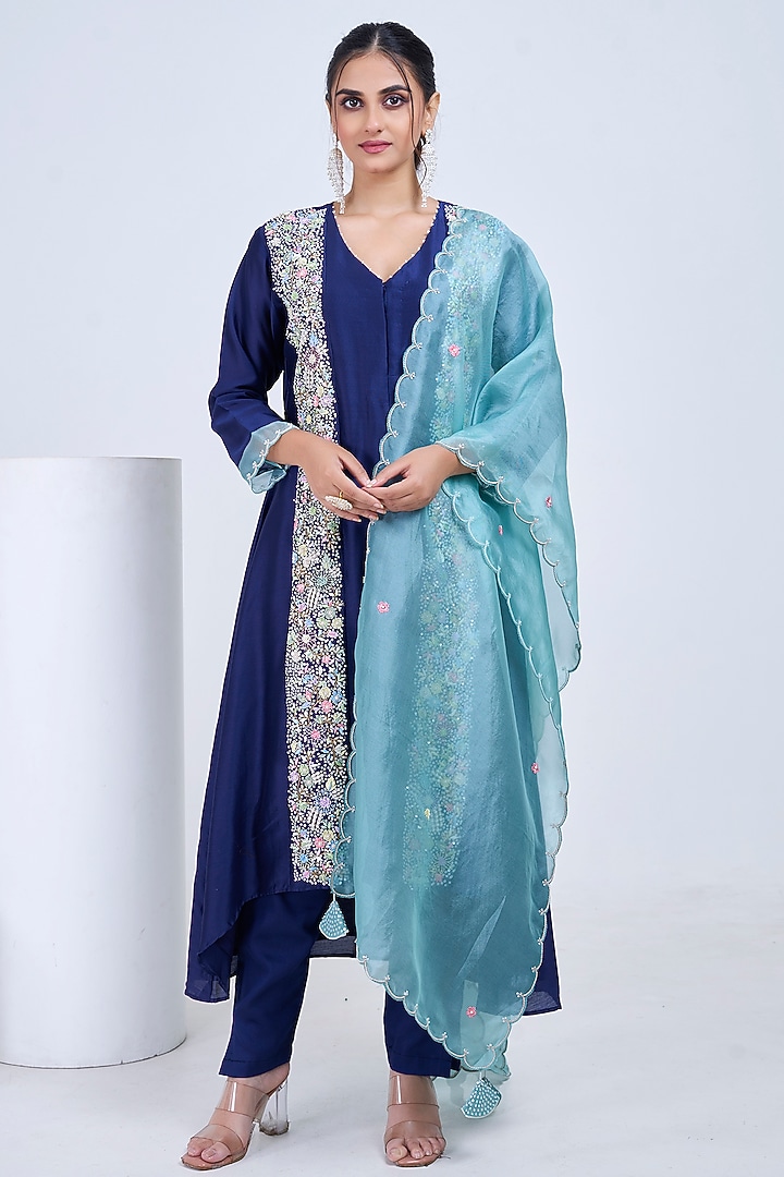 Blue Silk Chanderi & Organza Hand Embroidered Kurta Set by Ojasvini at Pernia's Pop Up Shop