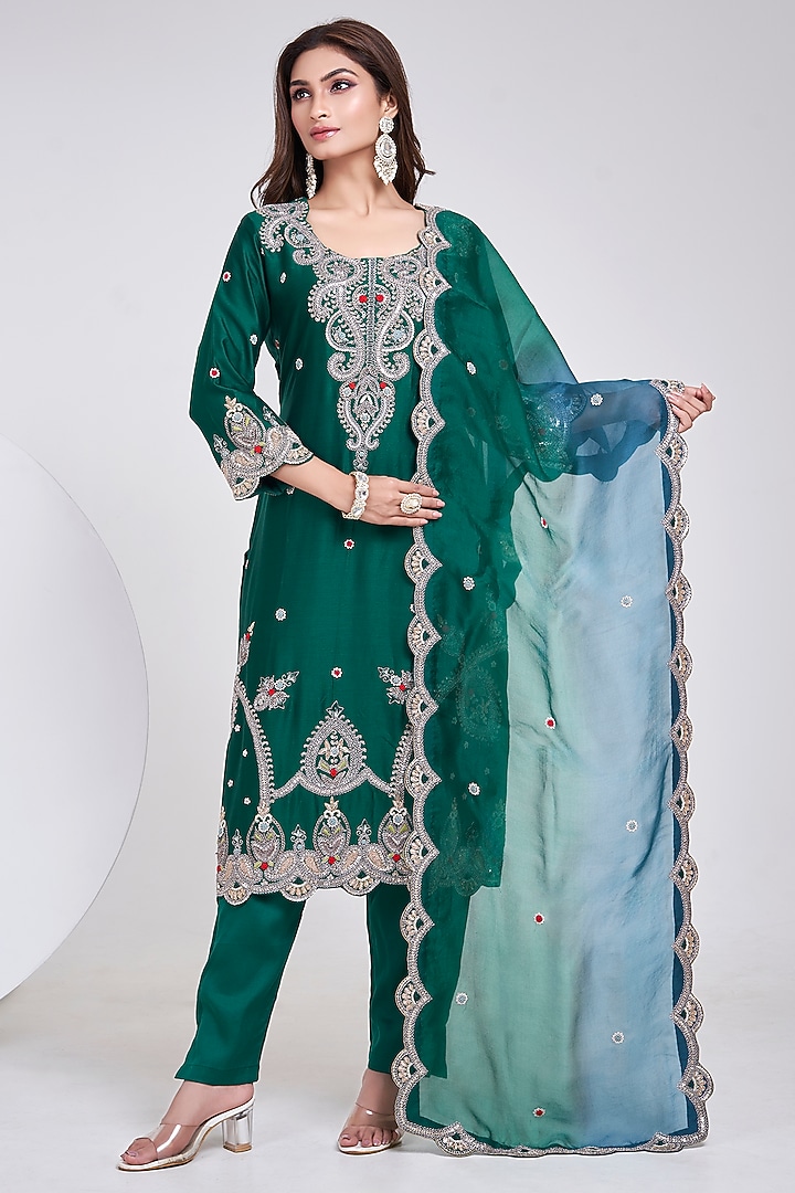 Green Silk & Organza Hand Embroidered Kurta Set by Ojasvini at Pernia's Pop Up Shop