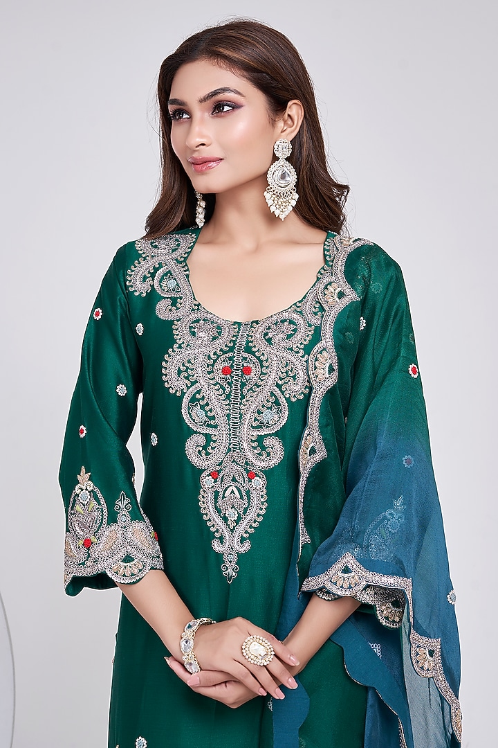 Green Silk & Organza Hand Embroidered Kurta Set by Ojasvini at Pernia's Pop Up Shop