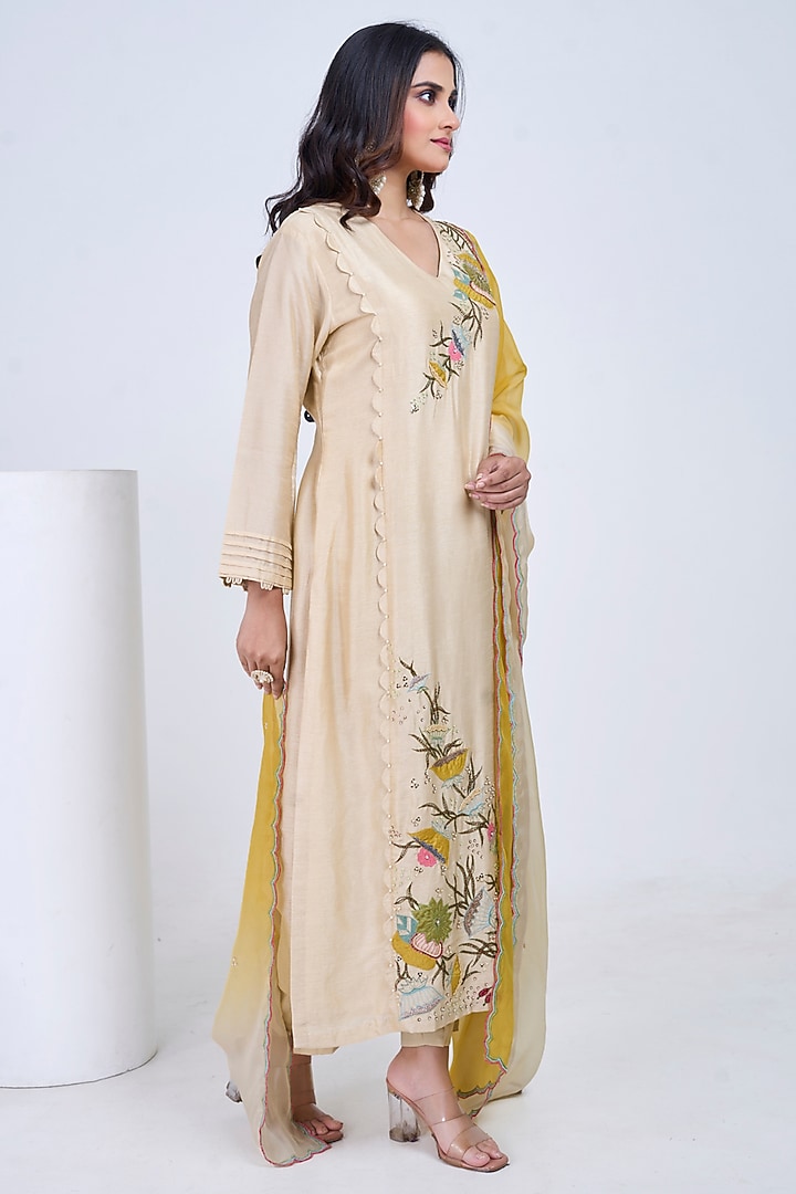 Butter Yellow & Ivory Silk Embroidered Kurta Set by Ojasvini at Pernia's Pop Up Shop