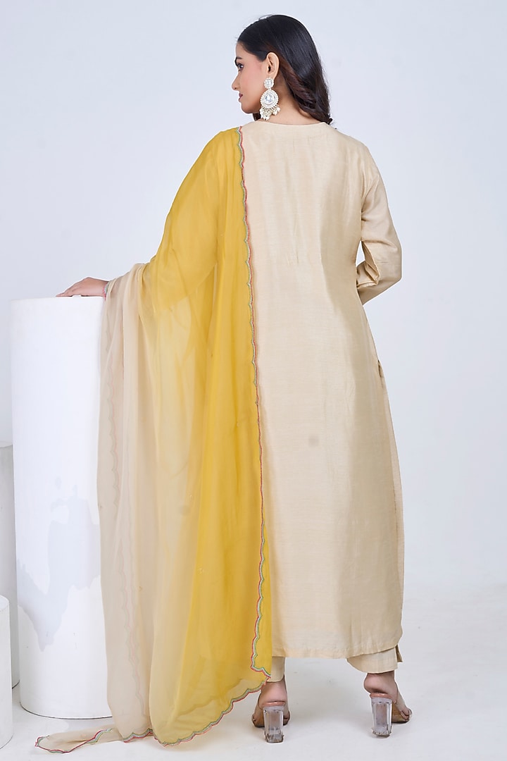 Butter Yellow & Ivory Silk Embroidered Kurta Set by Ojasvini at Pernia's Pop Up Shop