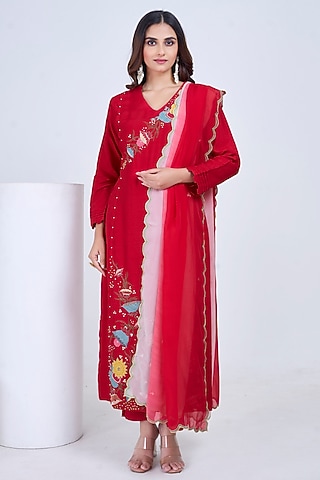 Red & Ivory Silk Embroidered Kurta Set by Ojasvini