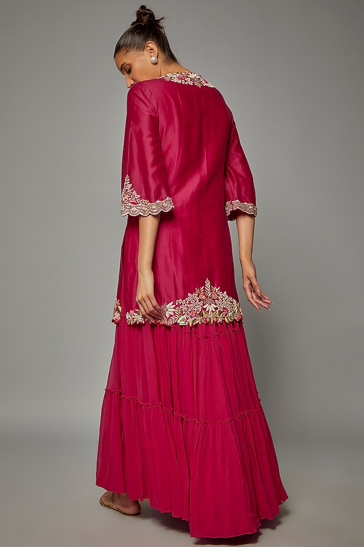 Fuchsia Pink Silk Chanderi Embroidered Kurta Set by Ojasvini at Pernia's Pop Up Shop